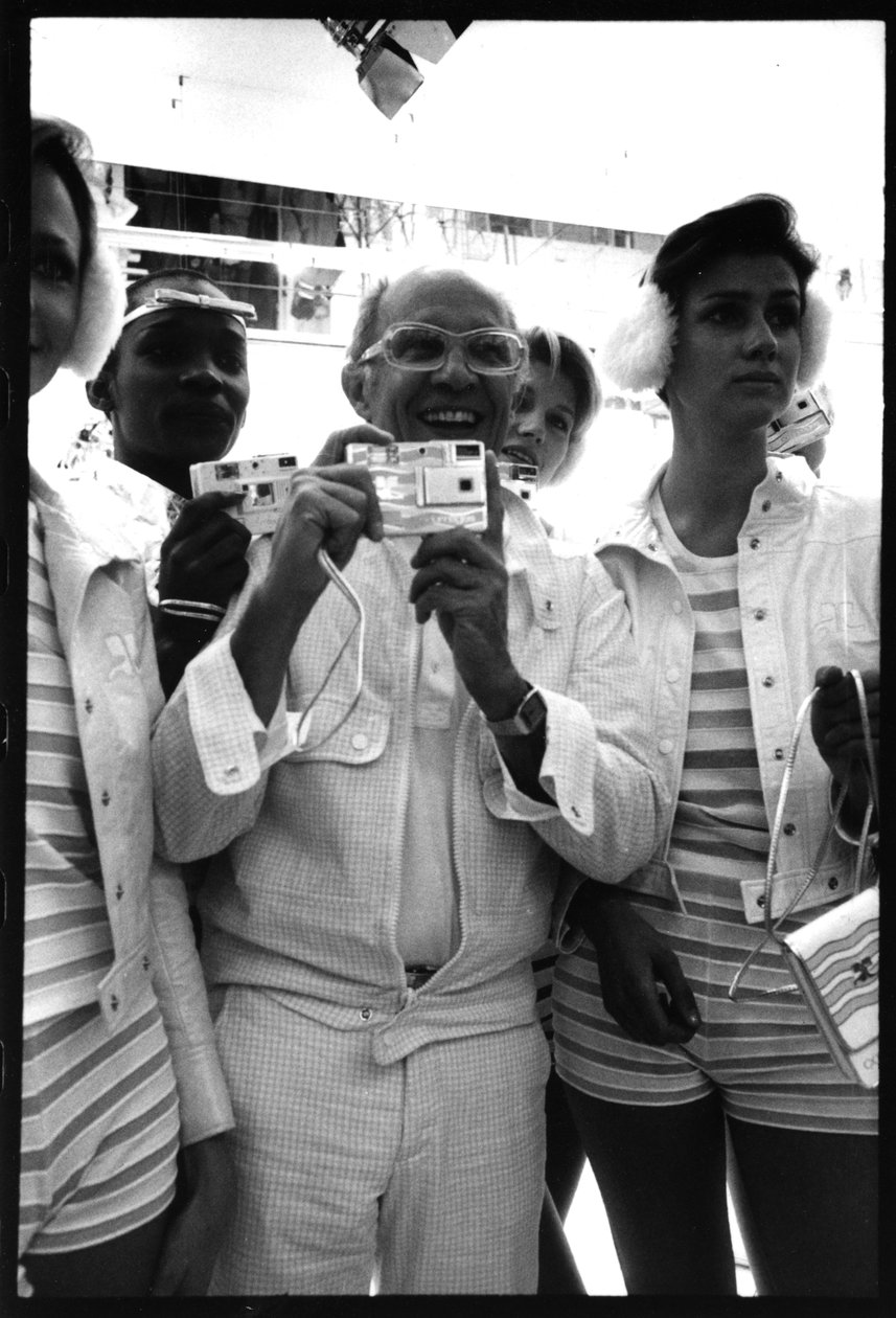 André COURREGES av Bernard Perrine