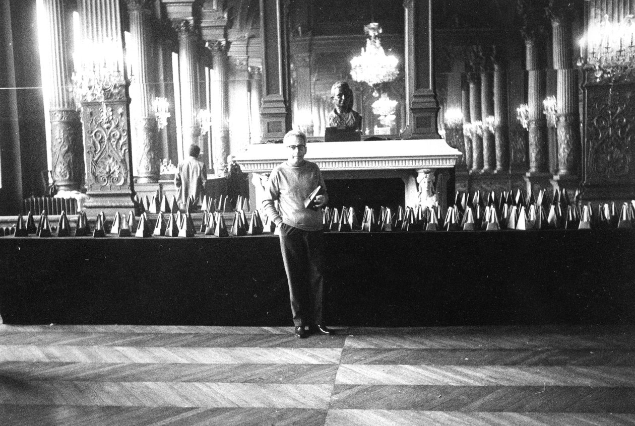 George LIGETI av Bernard Perrine