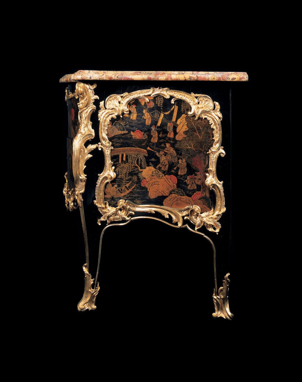 En Louis XV-kommode av Bernard van Risenburgh II