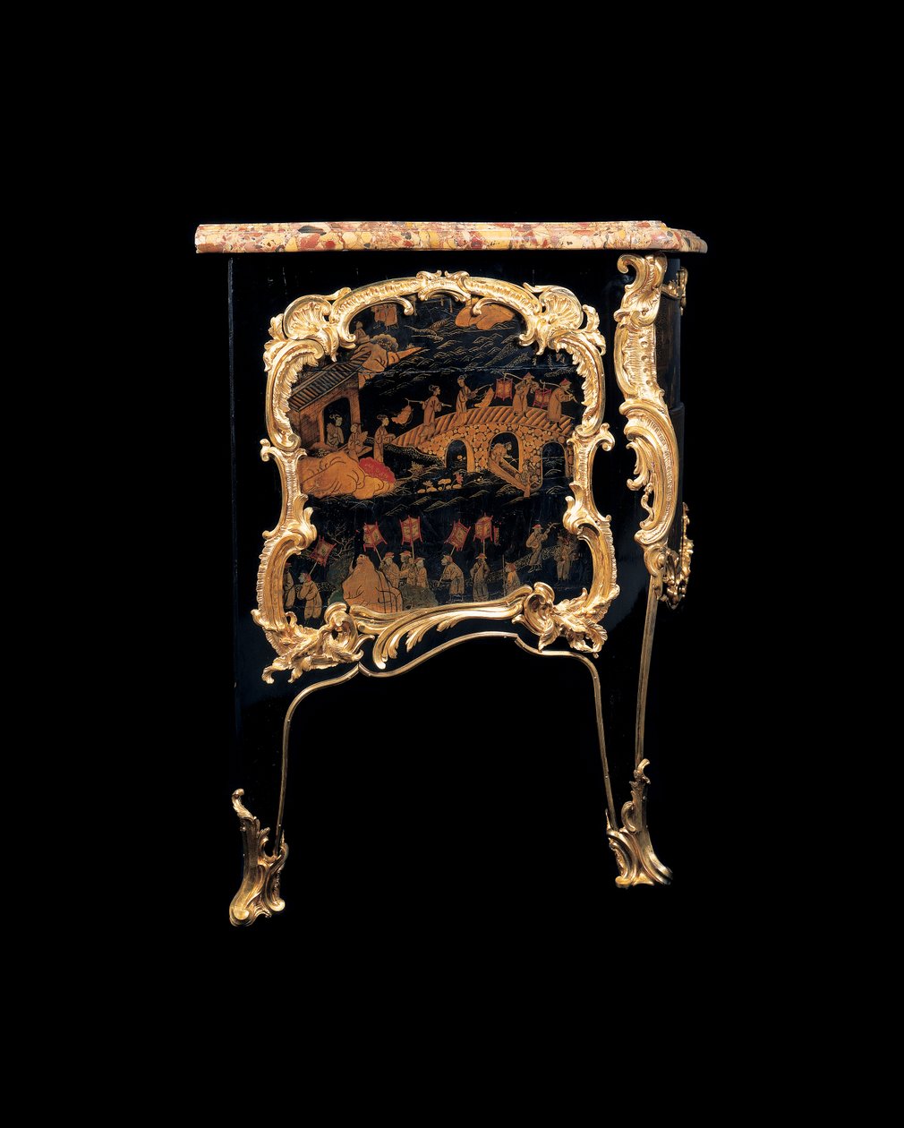 En Louis XV-kommode av Bernard van Risenburgh II