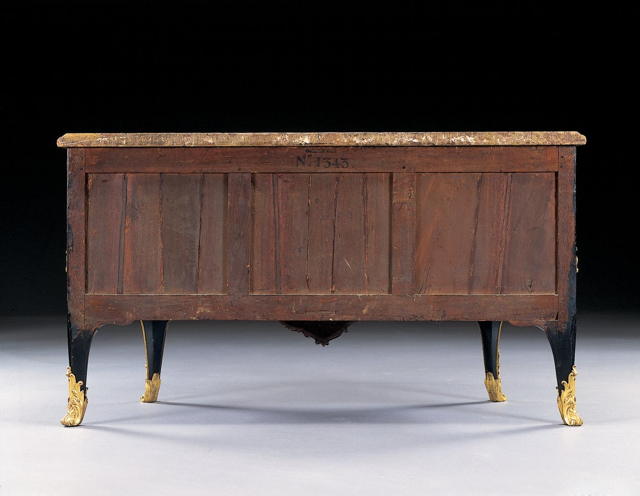 Kommode, ca. 1745 (ormolu-montert japansk lakk og ebonisert tre) av Bernard van Risenburgh II