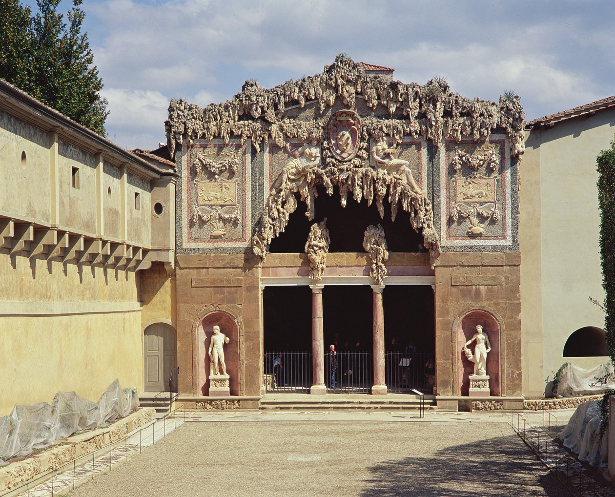 Buontalenti-grotten, designet 1583-93 av Bernardo Buontalenti