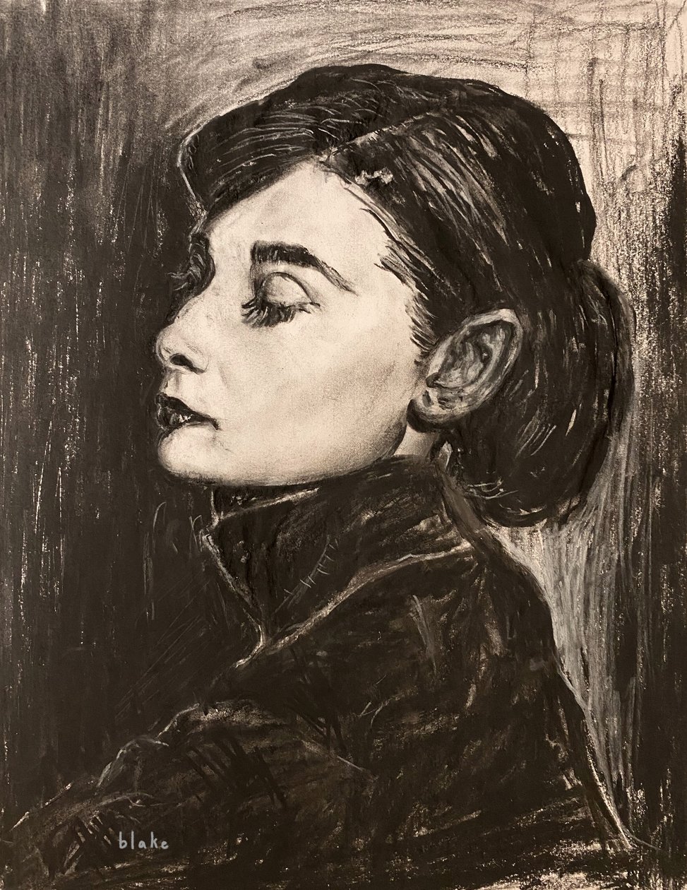 Audrey Hepburn, ca. 2021 (kull på papir) av Blake Munch