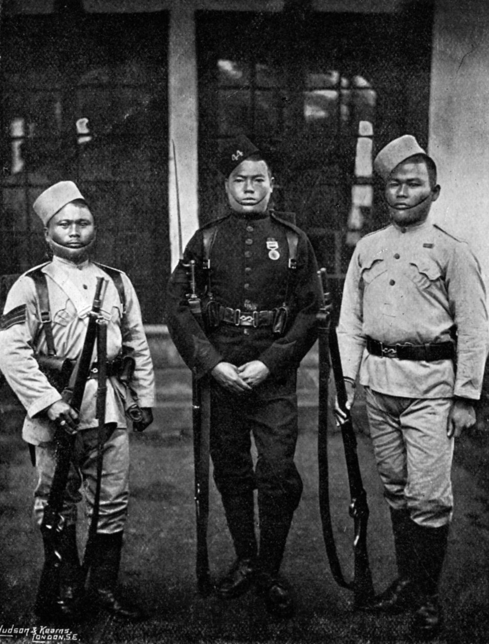 Typer uniformer til de 44. Gurkhas, 1896 av Bourne and Shepherd