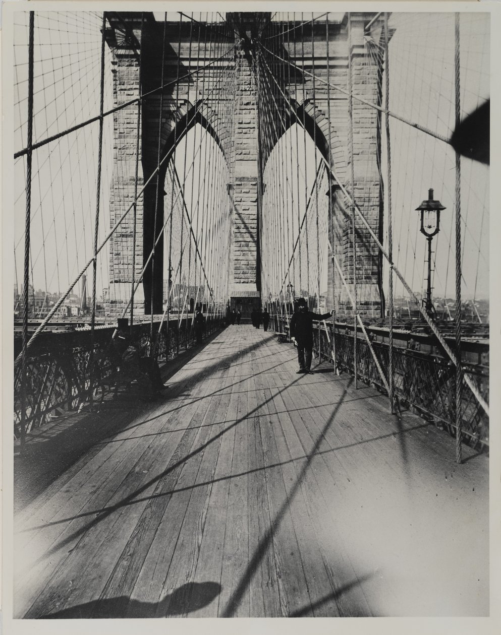 East River Bridge, 1888 (gelatinsølvtrykk) av Breading G. Way