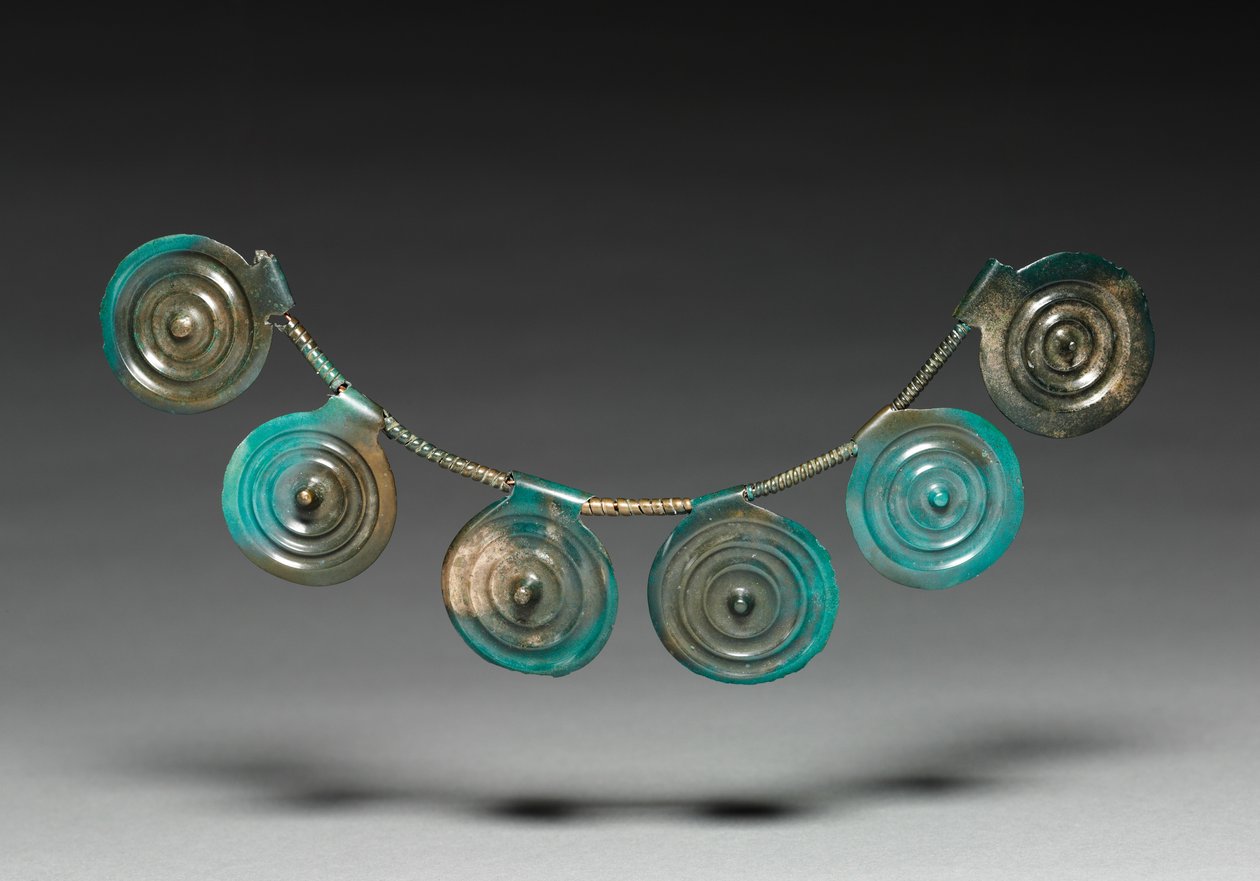 Elementer fra et halskjede, ca.1400-1300 f.Kr av Bronze Age