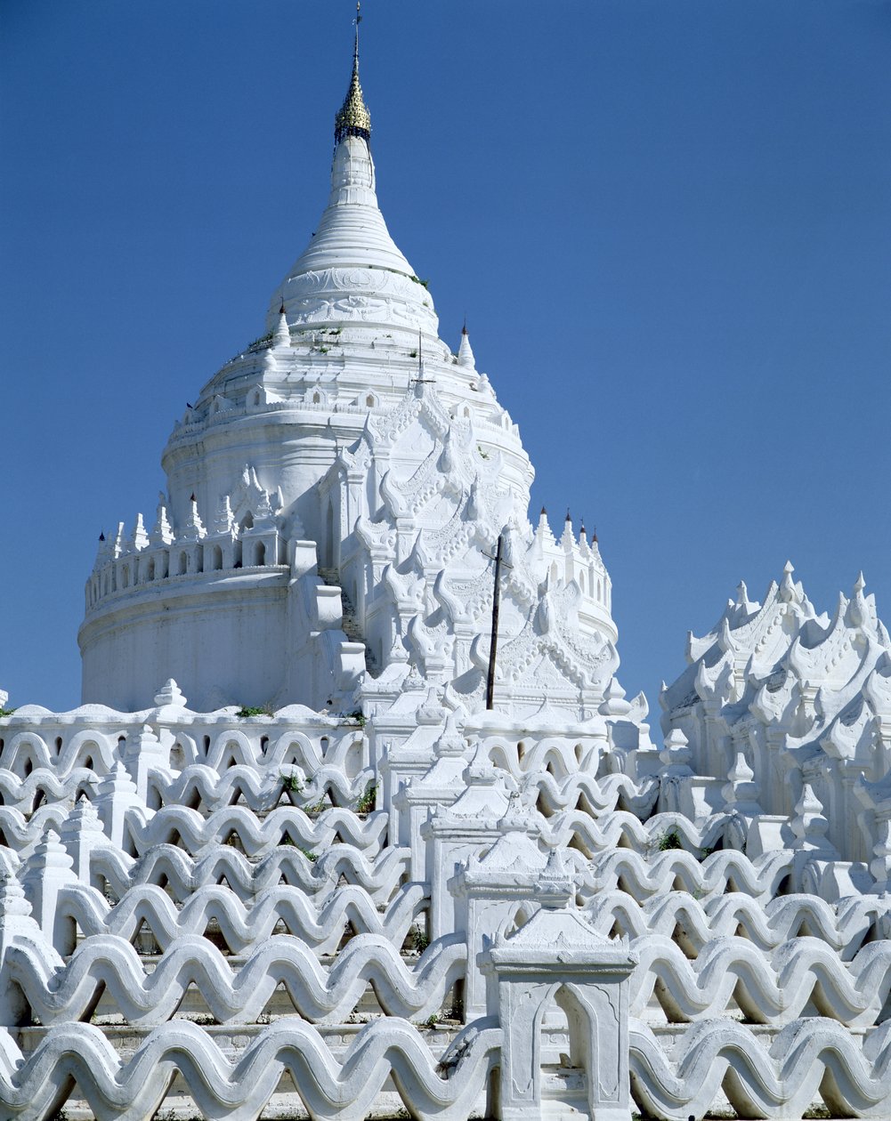Hsinbyume Paya, bygget i 1816 av Burmese School