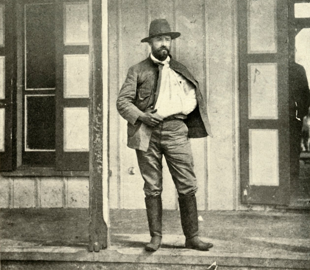 Creelman, like etter avstigning fra hest..., spansk-amerikansk krig, 4. juli 1898, 1899. av Burr McIntosh