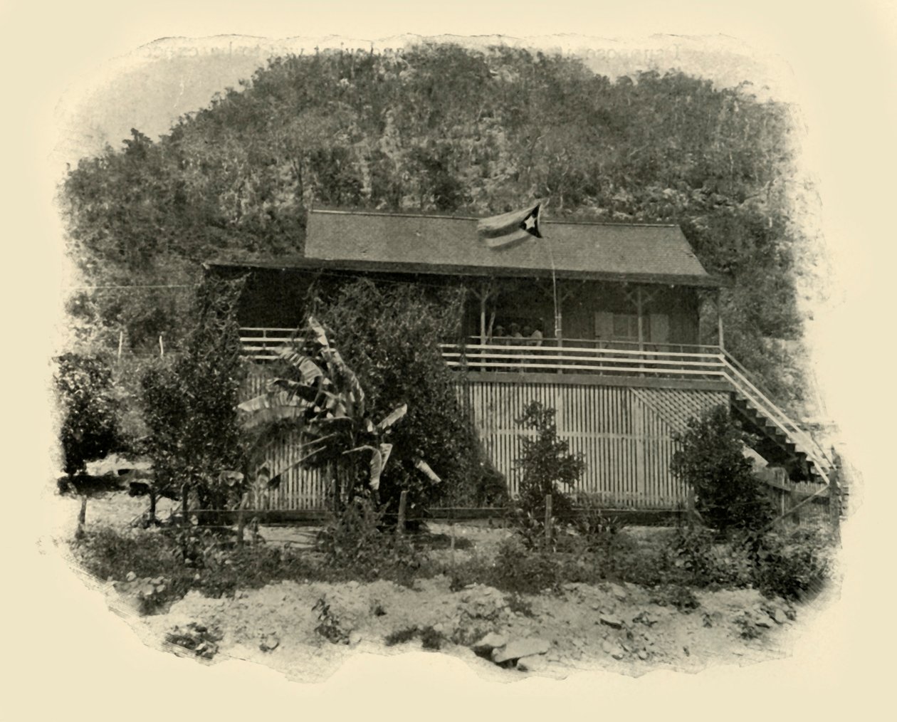 Cubansk hovedkvarter ved Daiquiri, spansk-amerikansk krig, juni 1898, 1899. av Burr McIntosh