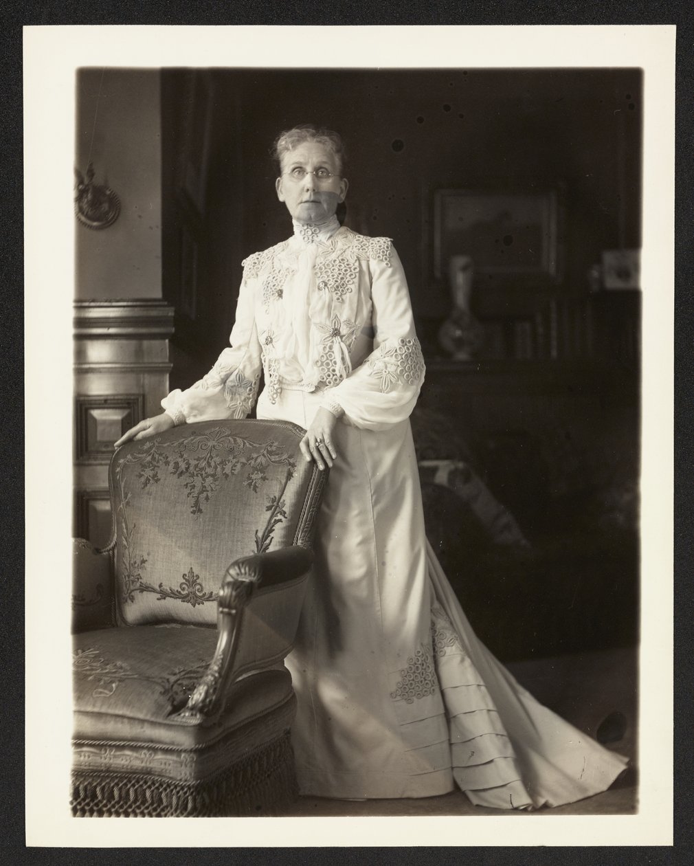 Mrs John Arbuckle, ca. 1900-10 av Burr William McIntosh