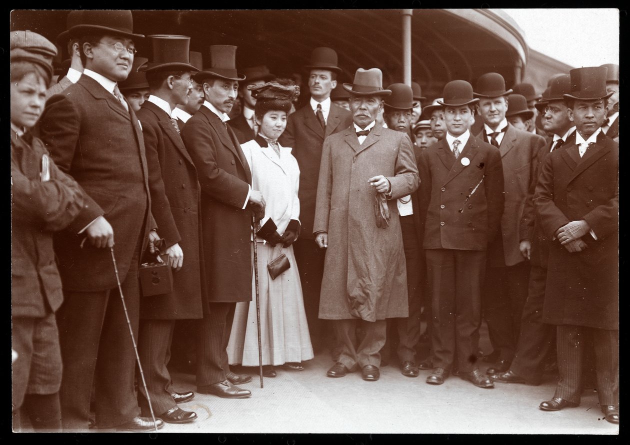 Grev Tamemoto Tamesada Kuroki ved hans ankomst til New York, ca. 1900 (sølv gelatintrykk) av Byron Company