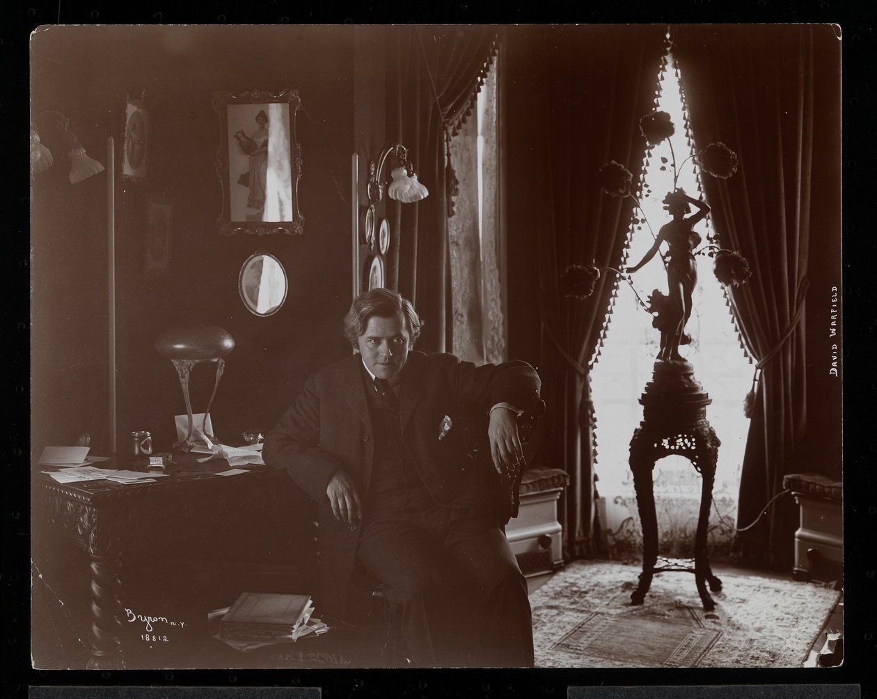 David Warfield, 1904-05 (sølv gelatintrykk) av Byron Company