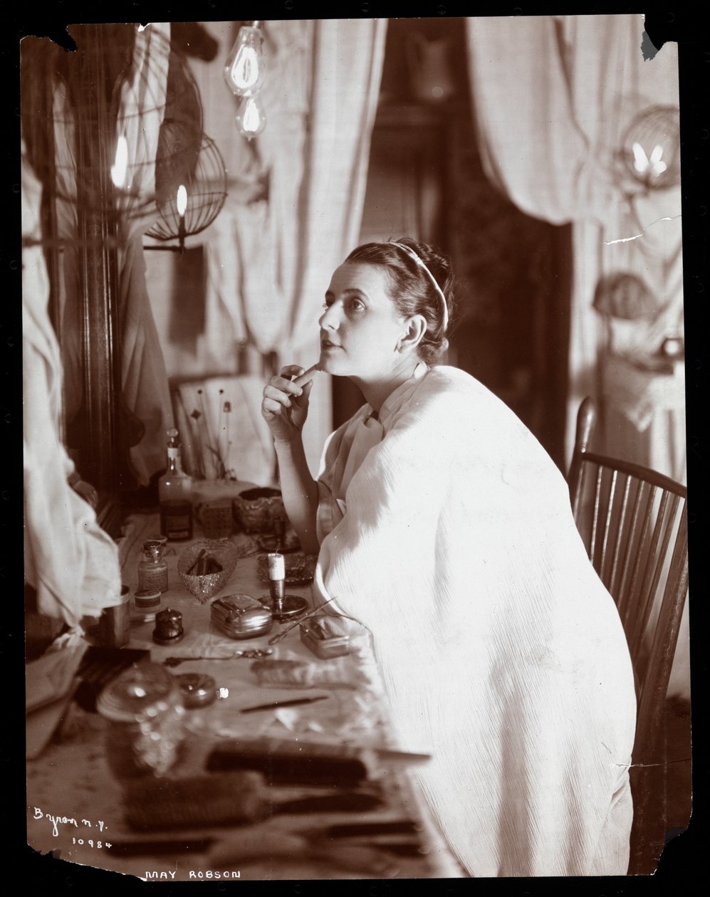 May Robson, 1901 (sølv gelatintrykk) av Byron Company