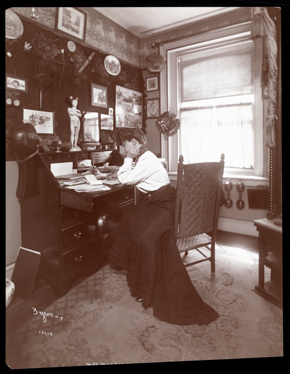 Frøken Margaret Mayo, 1903 (sølv gelatintrykk) av Byron Company