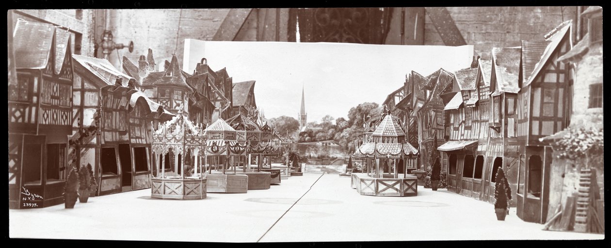 Modell av settet til et uidentifisert skuespill designet av Ernest Gros, 1906 (sølv gelatintrykk) av Byron Company