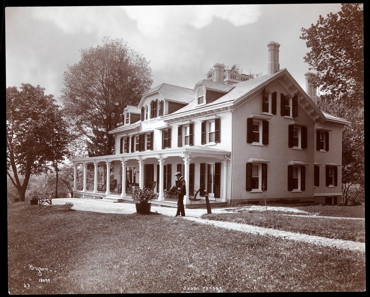 Bosted til Alton Brooks Parker, Esopus Creek, New York, 1904 (sølv gelatintrykk) av Byron Company