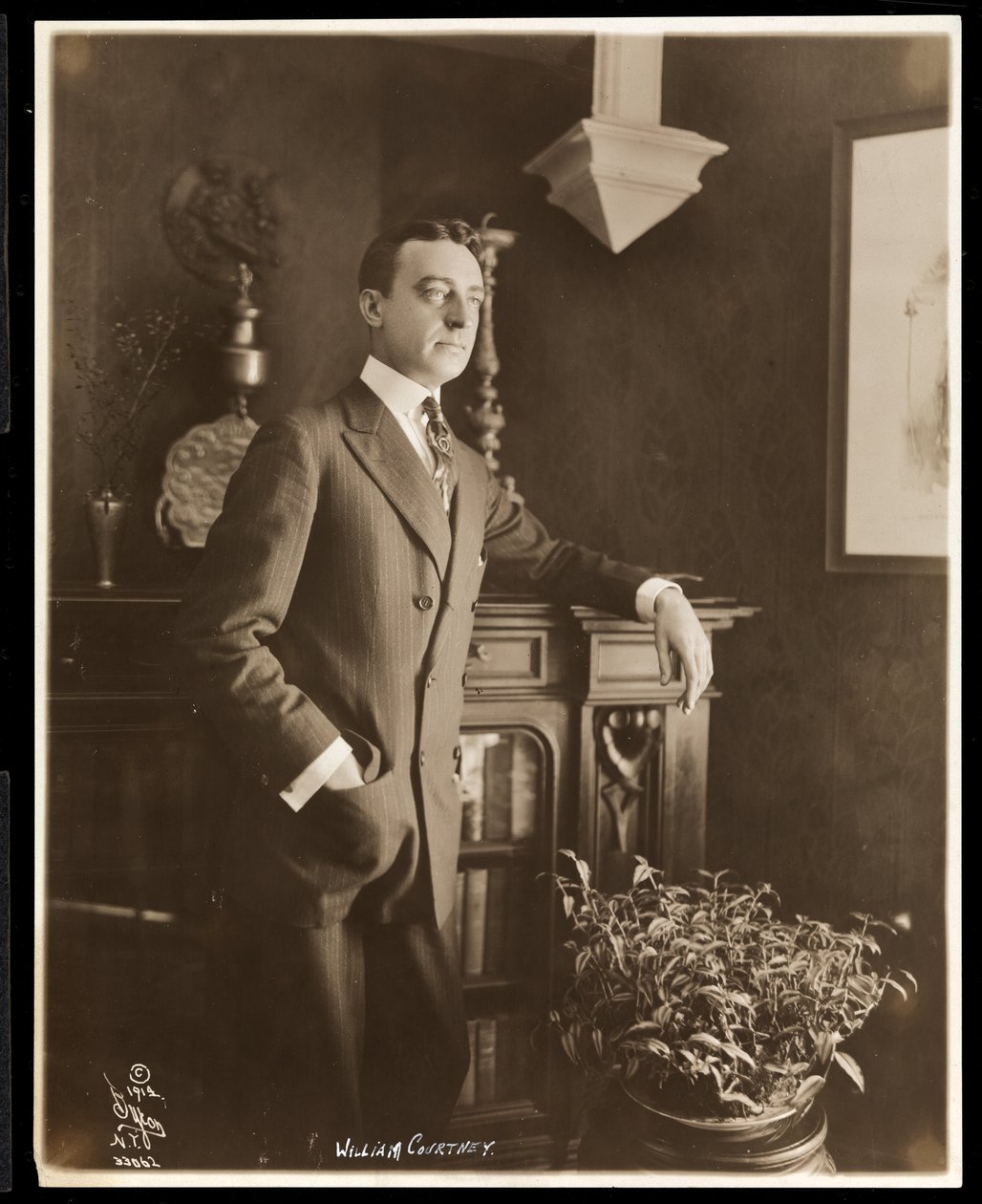 William Courtney, ca. 1914 (sølv gelatintrykk) av Byron Company