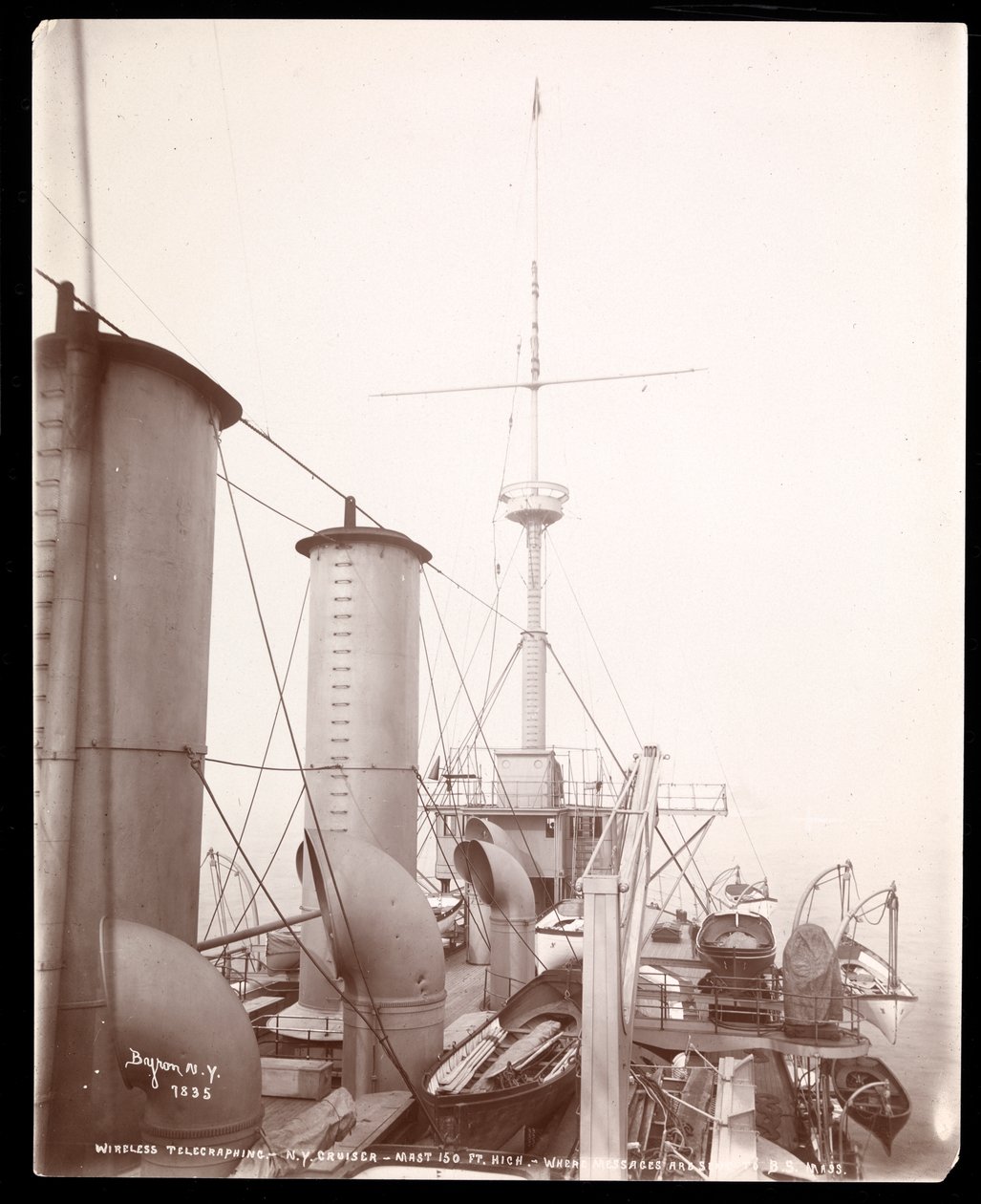 Wireless Telegraphing: 150 fot masten som Marconis trådløse signal ble sendt fra til Boston, Massachusetts, 1899-1900 (sølv gelatintrykk) av Byron Company
