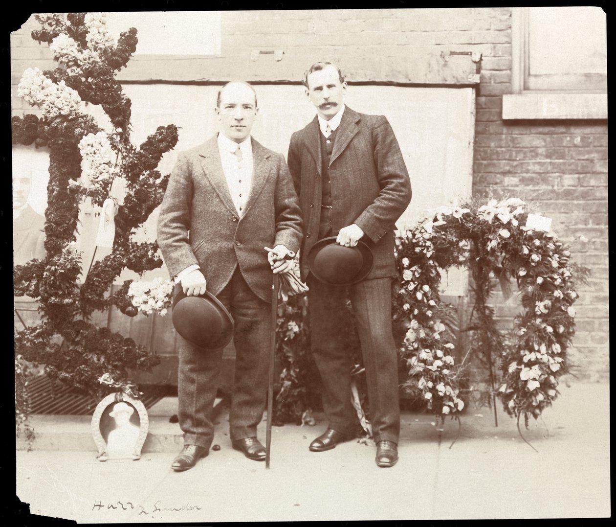 Harry Lauder, ca. 1905 (sølv gelatintrykk) av Byron Company