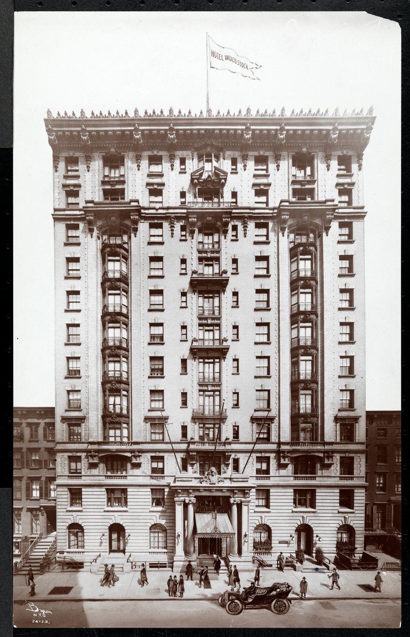 Hotel Woodstock på 127 West 43rd Street, New York, 1907 (sølv gelatintrykk) av Byron Company