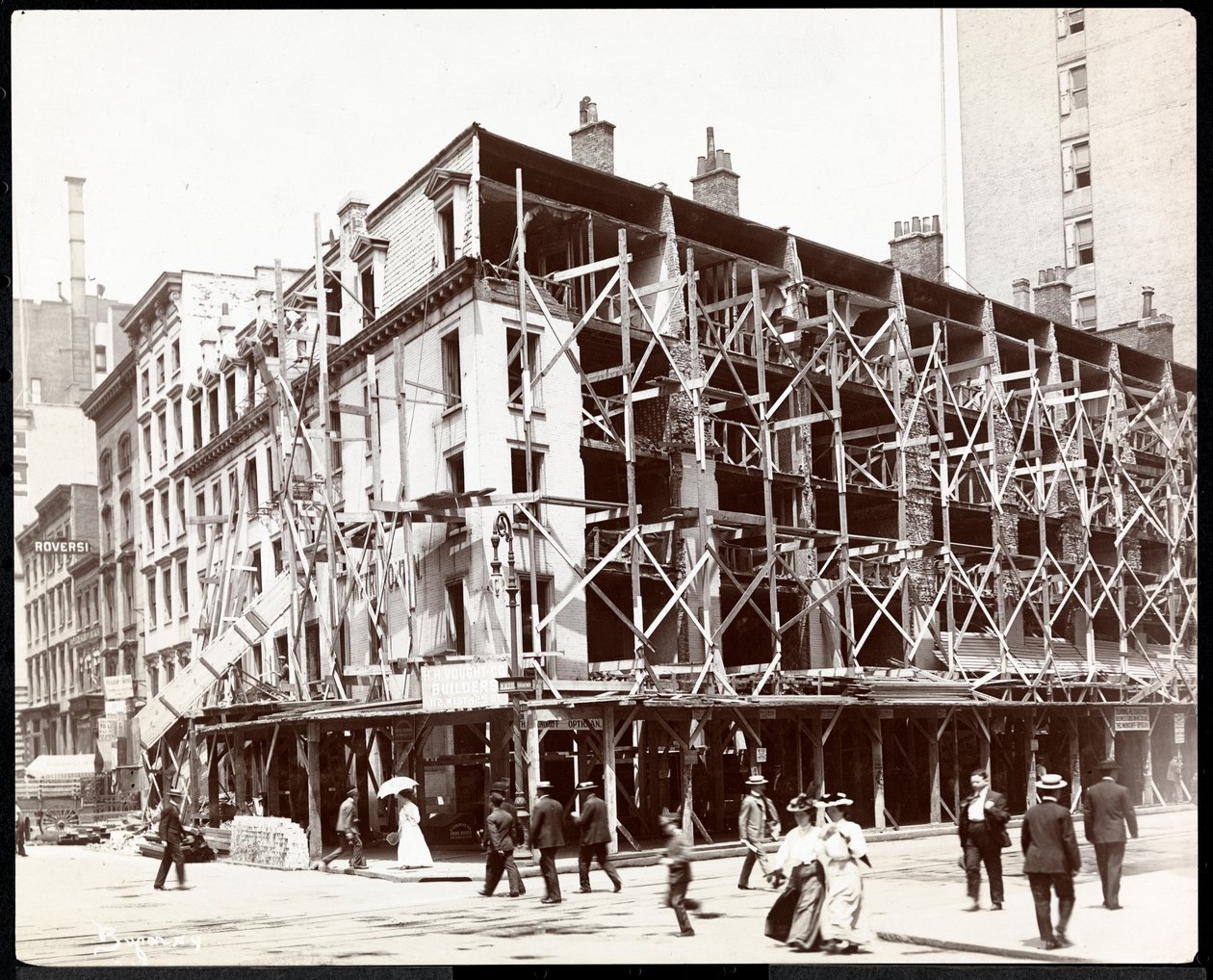 The Hotel Metropolitan at Broadway and 27th Street, New York, ca. 1900 (sølv gelatintrykk) av Byron Company