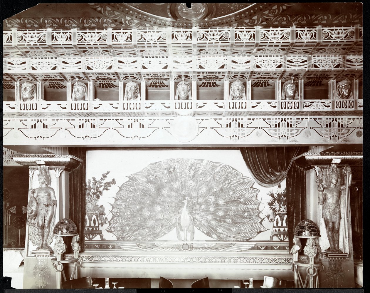 Restauranten på Murray's Hotel, detalj, ca. 1908 (sølv gelatintrykk) av Byron Company
