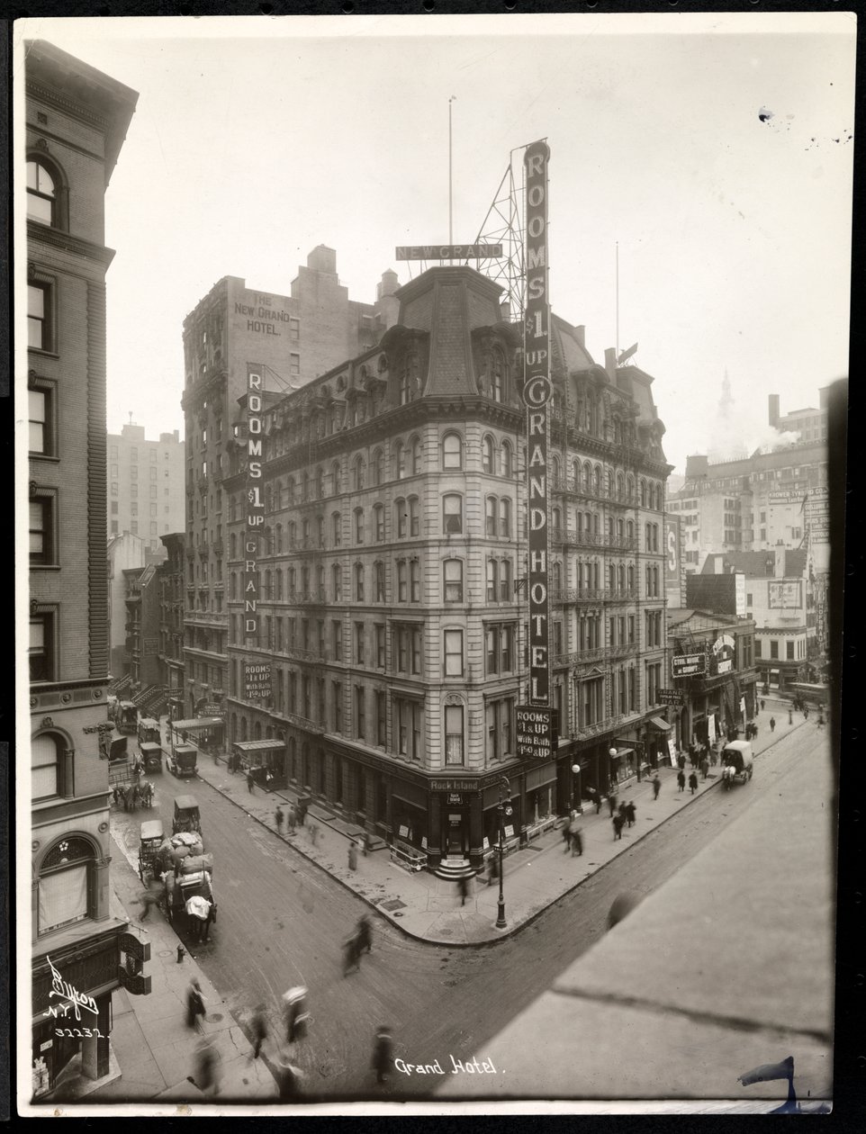 Utsikt over Grand Hotel ay 31st Street og Broadway, New York, ca. 1914 (sølv gelatintrykk) av Byron Company