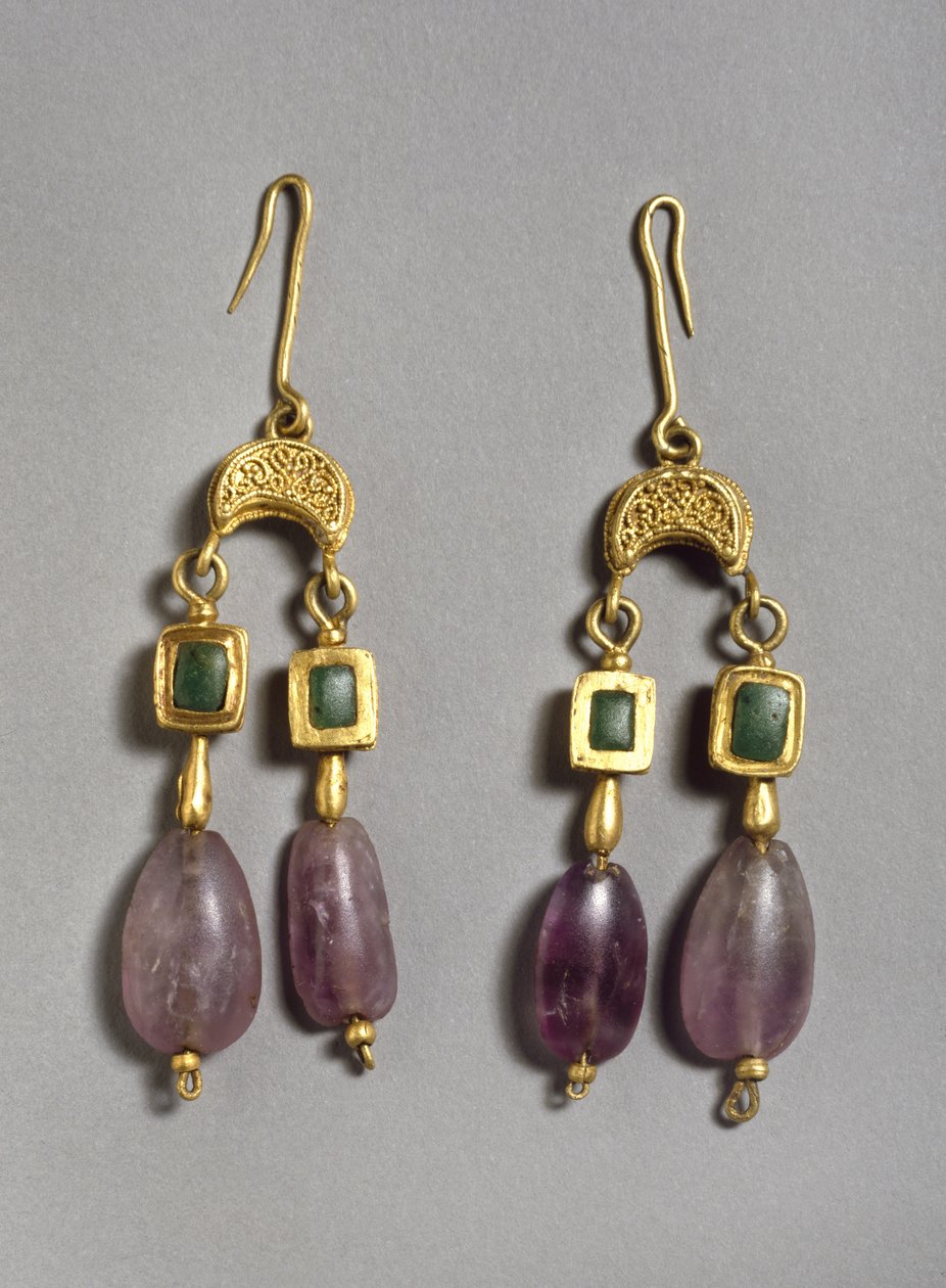 Øredobber, ca. 1. århundre (gull, ametyst og jade) av Byzantine