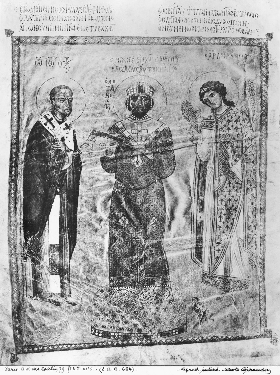 Ms Coislin 79 f.2v keiser Nicephorus III Botaniates (reg. 1078-81) mellom St. John Chrysostom (ca. 347-407) og erkeengelen Michael, ca. 1078 av Byzantine