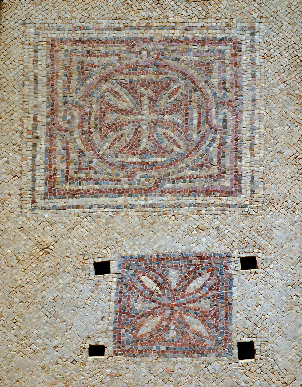 Detalj av kors fra mosaikkgulvet i den bysantinske kirken i Shoham, Israel, ca. 500-tallet e.Kr. (mosaikk) av Byzantine Byzantine