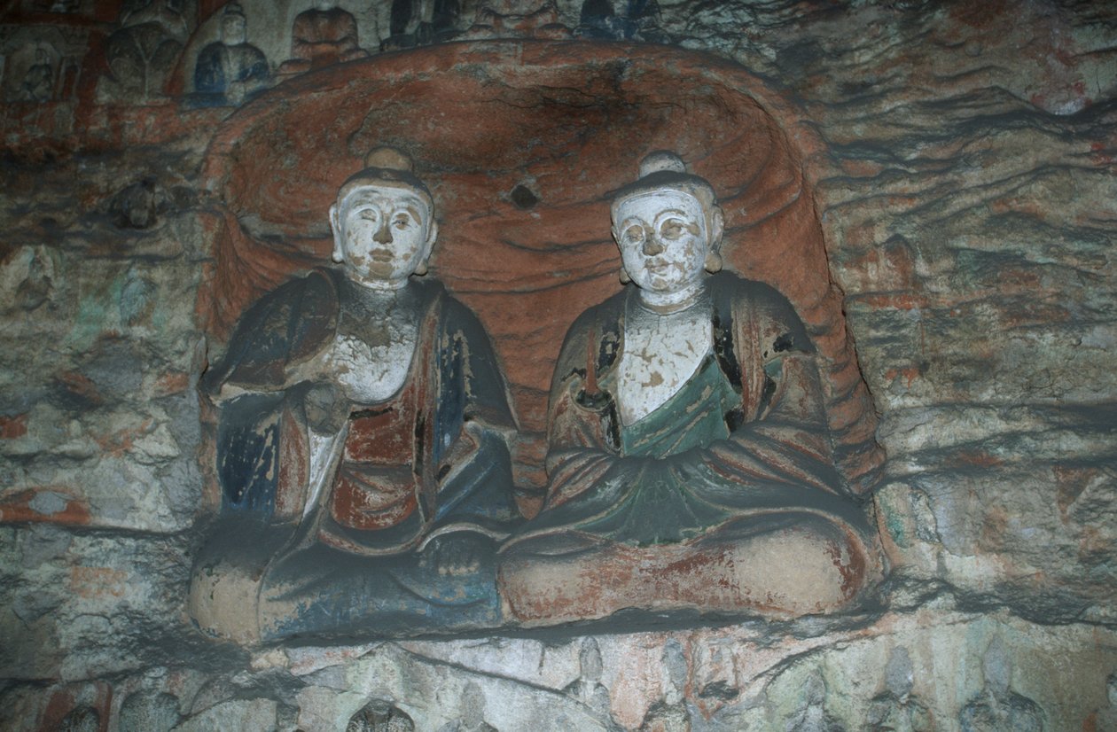 Kina, Shanxi-provinsen, sandsteinstatuer av Buddha i Yungang-grottene av J.B. and Brown J. Rowbotham