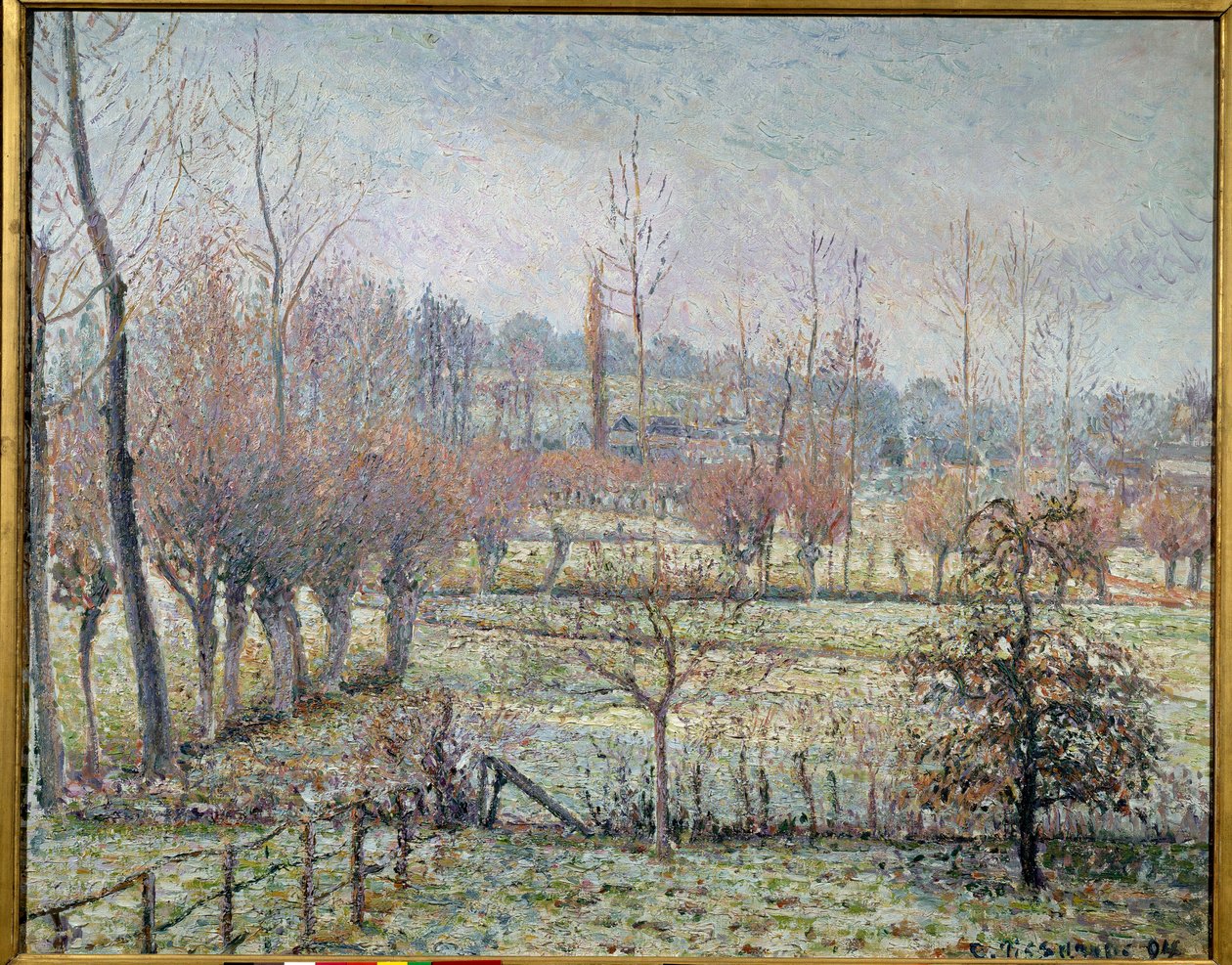 Hvit frost, morgen eller snøeffekt i eragny. Maleri av Camille Pissarro (1830-1903) av Camille Jacob Pissarro