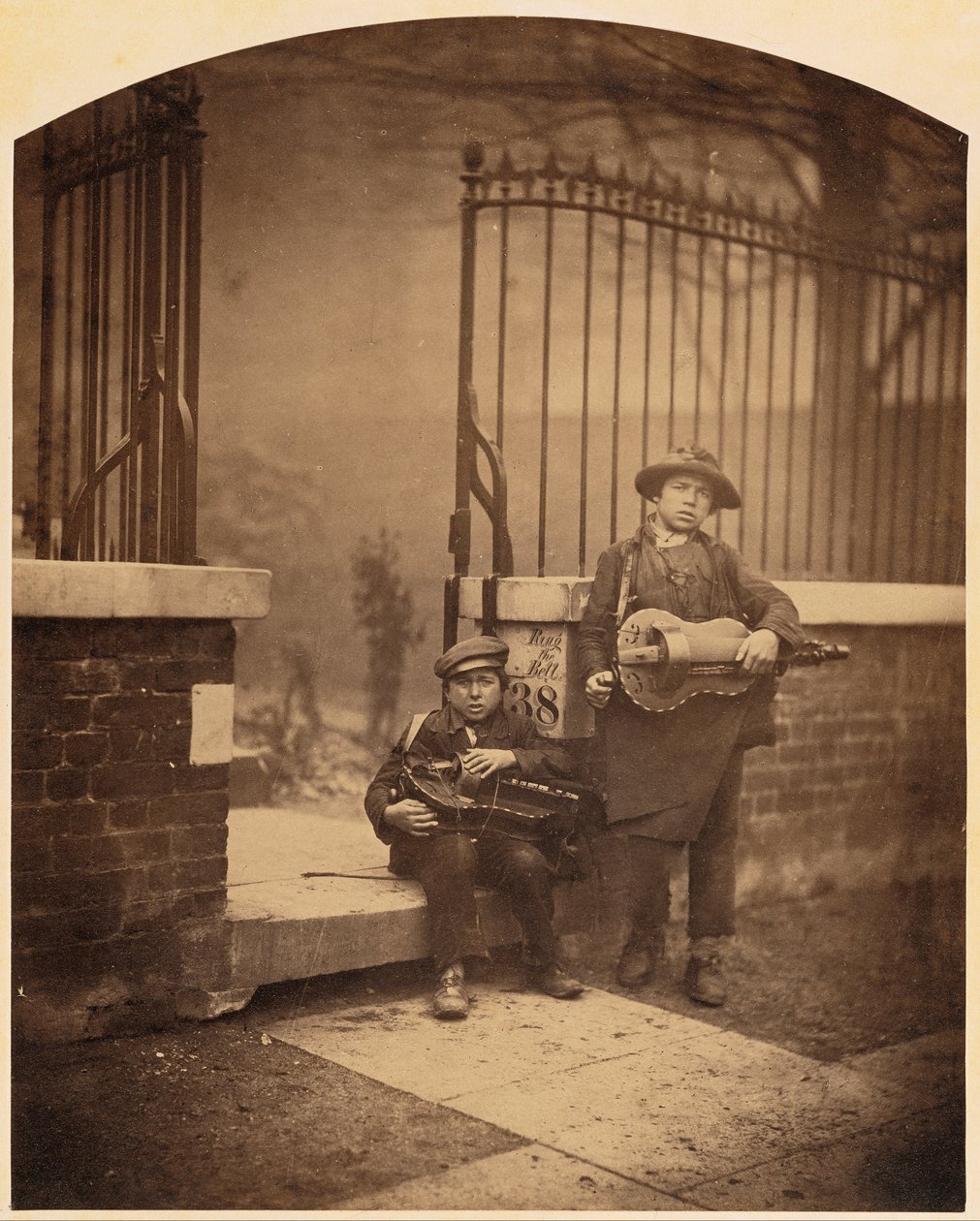 Gatemusikere av Camille Silvy