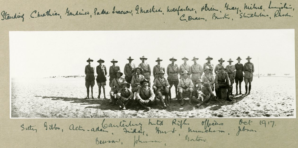 Canterbury Mounted Rifle Officers, oktober 1917 av Capt. Arthur Rhodes