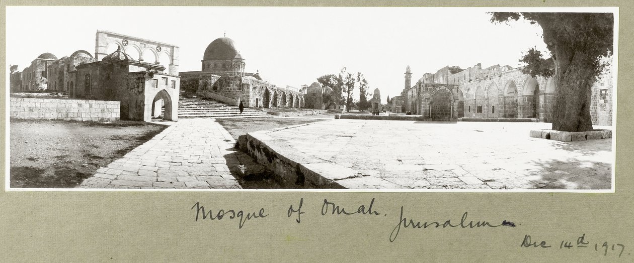 Omar-moskeen, Jerusalem, 14. desember 1917 av Capt. Arthur Rhodes