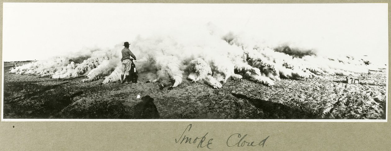 Røyksky, Sør-Palestina, september 1917 av Capt. Arthur Rhodes