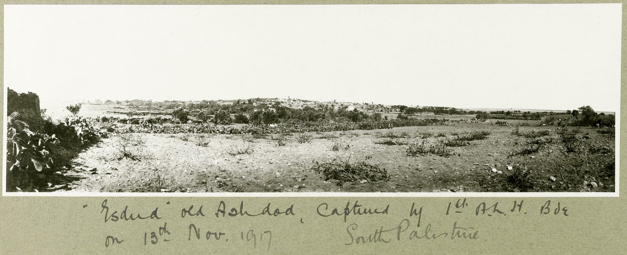 Esdud, gamle Ashdod, tatt til fange av 1. A.L.H. Brigade 13. november 1917 av Capt. Arthur Rhodes