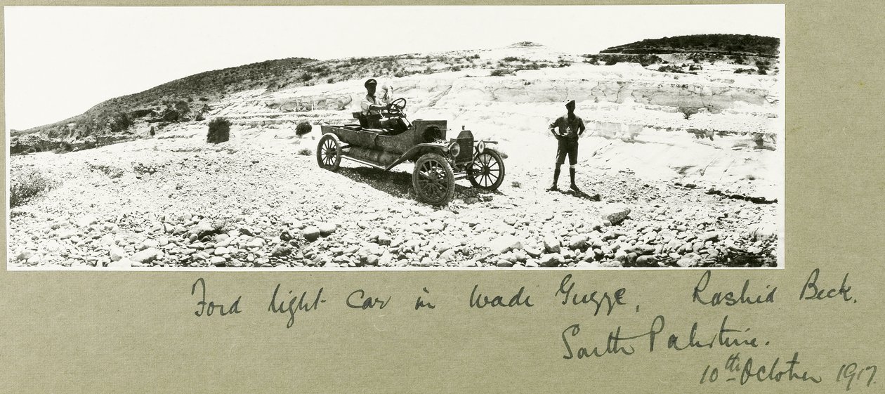 Ford lett bil i Wadi Guzzeh, Rashid Beck, Sør-Palestina, oktober 1917 av Capt. Arthur Rhodes