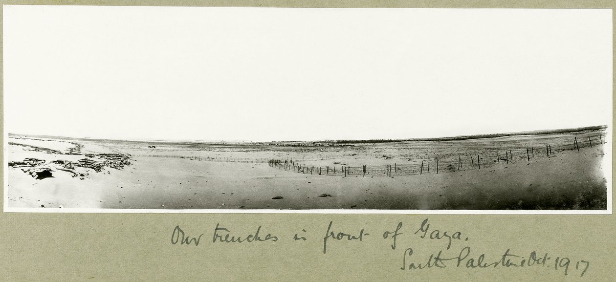 Våre skyttergraver foran Gaza, oktober 1917 av Capt. Arthur Rhodes