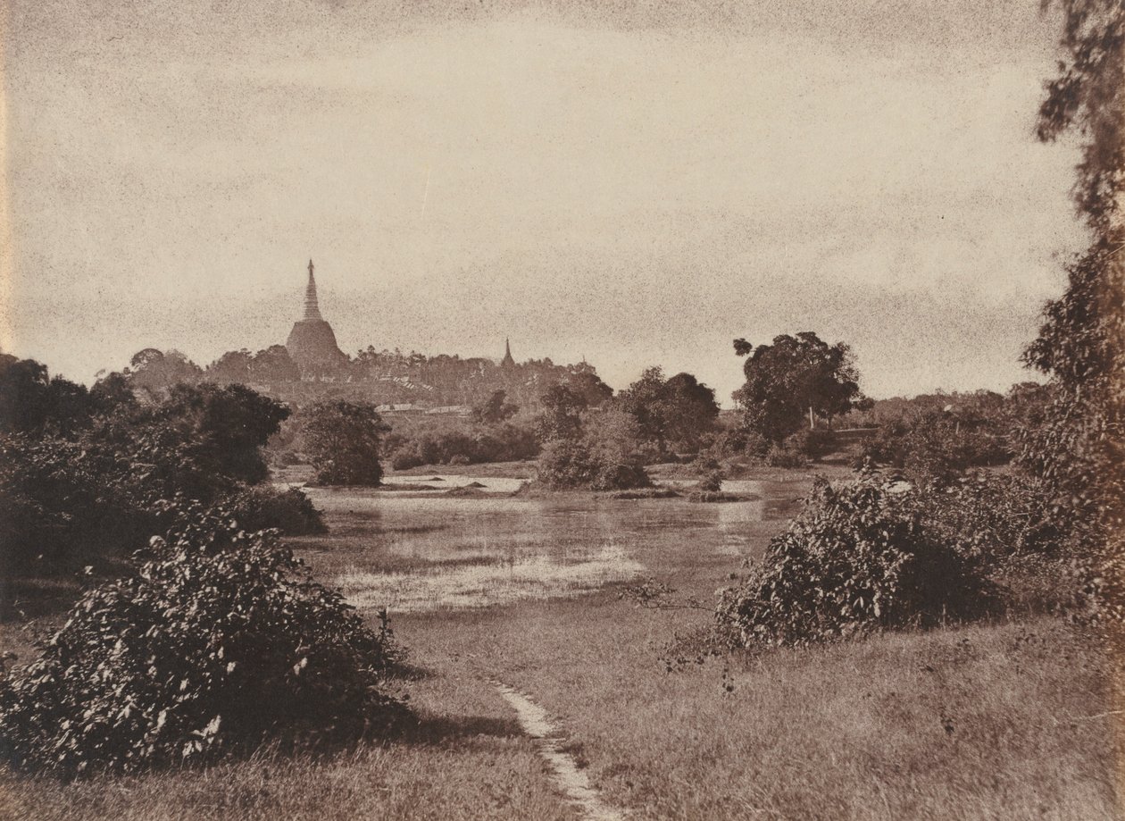Rangoon. Utsikt nær innsjøen, 1855. av Captain Linnaeus Tripe