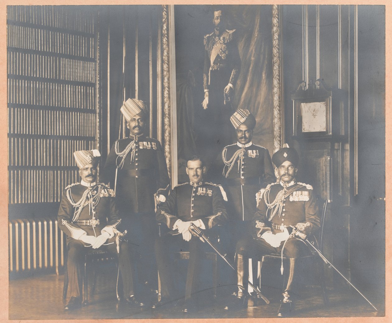Indiske og britiske kongens indiske ordensoffiserer av Carl Vandyk