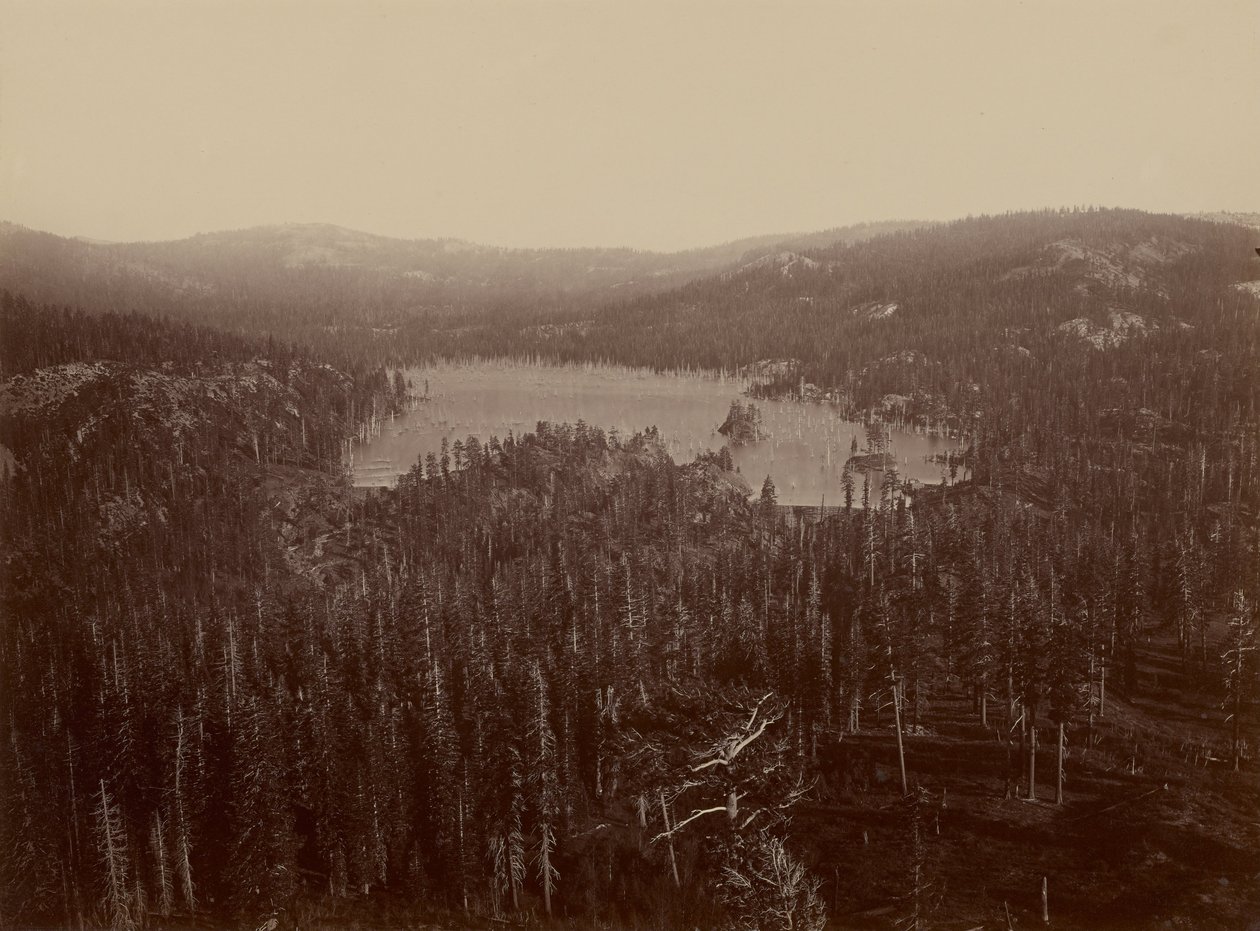 Demninger og innsjø, Nevada County, Distant View av Carleton E. Watkins