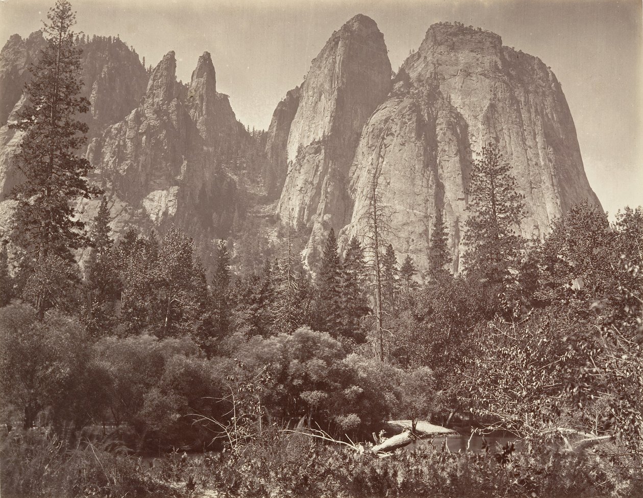 Cathedral Rocks and Spires, ca. 1872, trykt ca. 1876. av Carleton E. Watkins.