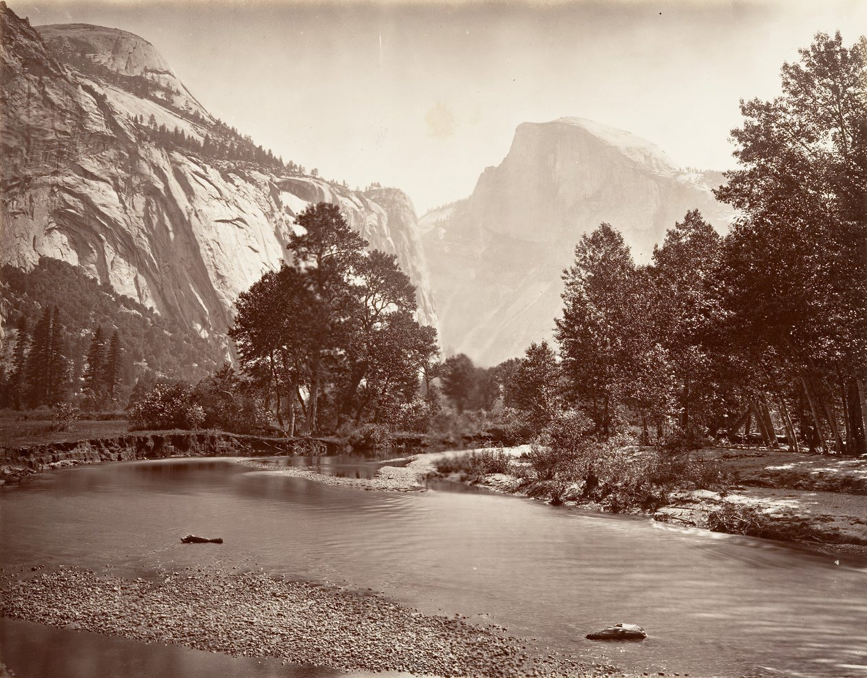 North og South Dome, Yosemite, ca. 1872, trykt ca. 1876. av Carleton E. Watkins.