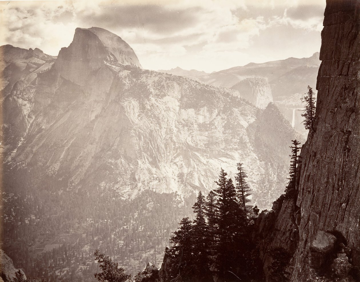 South Dome, 6000 fot, ca. 1872, trykt ca. 1876. av Carleton E. Watkins.