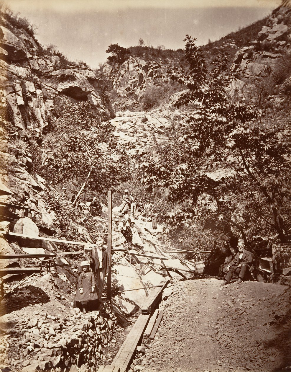 Hot Sulphur Springs, Santa Barbara, 1876, trykt ca. 1876. av Carleton Emmons Watkins