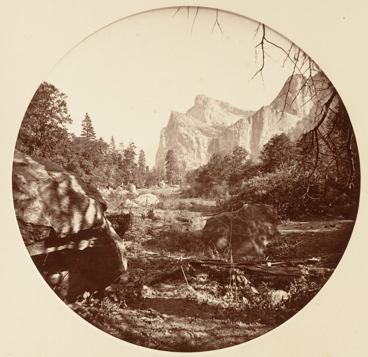 [Yosemite nasjonalpark, California], ca. 1878. av Carleton Emmons Watkins