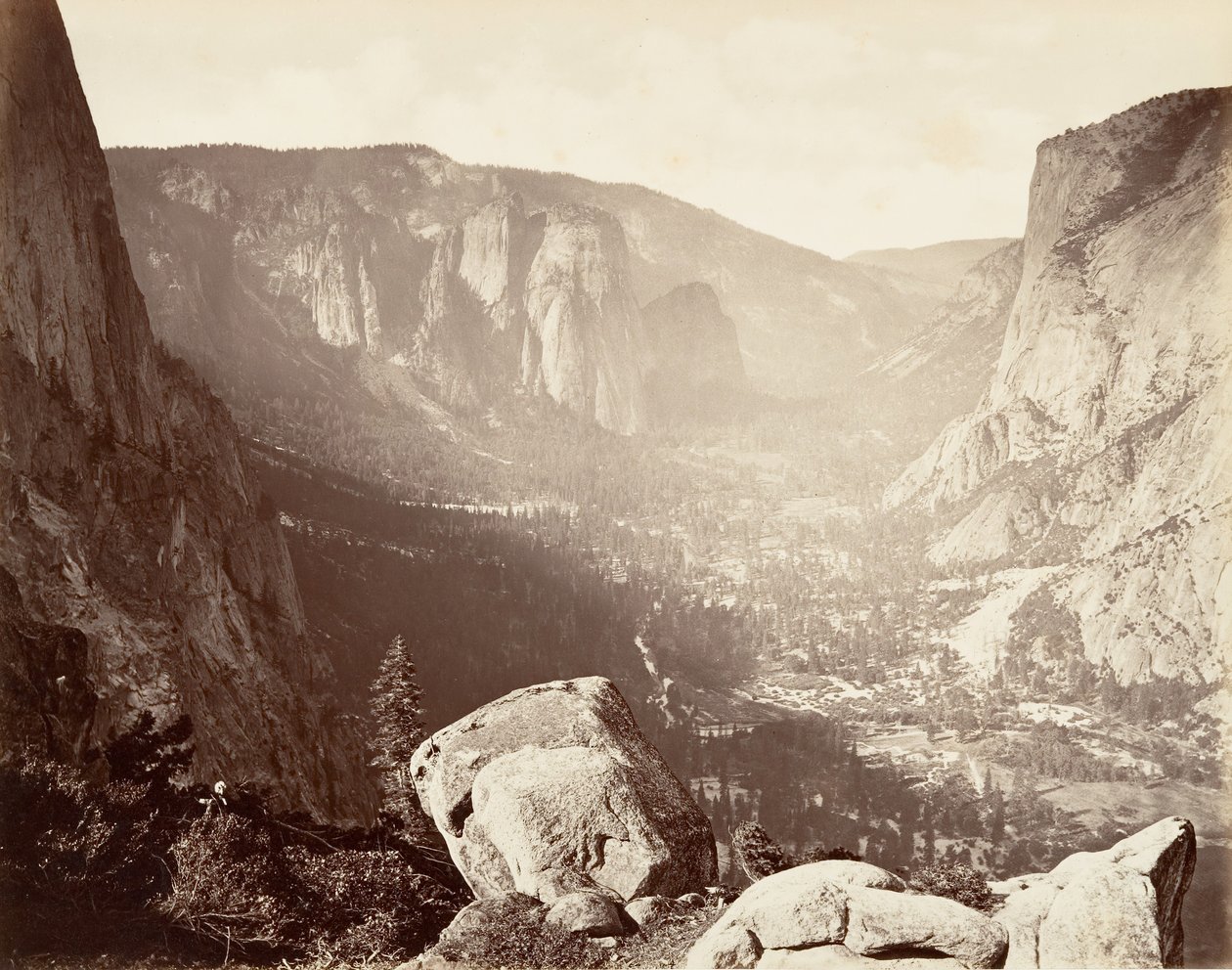 Yosemite Valley from Union Point, ca. 1872, printed ca. 1876.    1187847   no       norwegian Successfully Translated  Original: View from Ponte Vecchio Translat: View from Ponte Vecchio 1399362 no norwegian Successfully Translated Original: Dansende vrouw av Carleton Emmons Watkins
