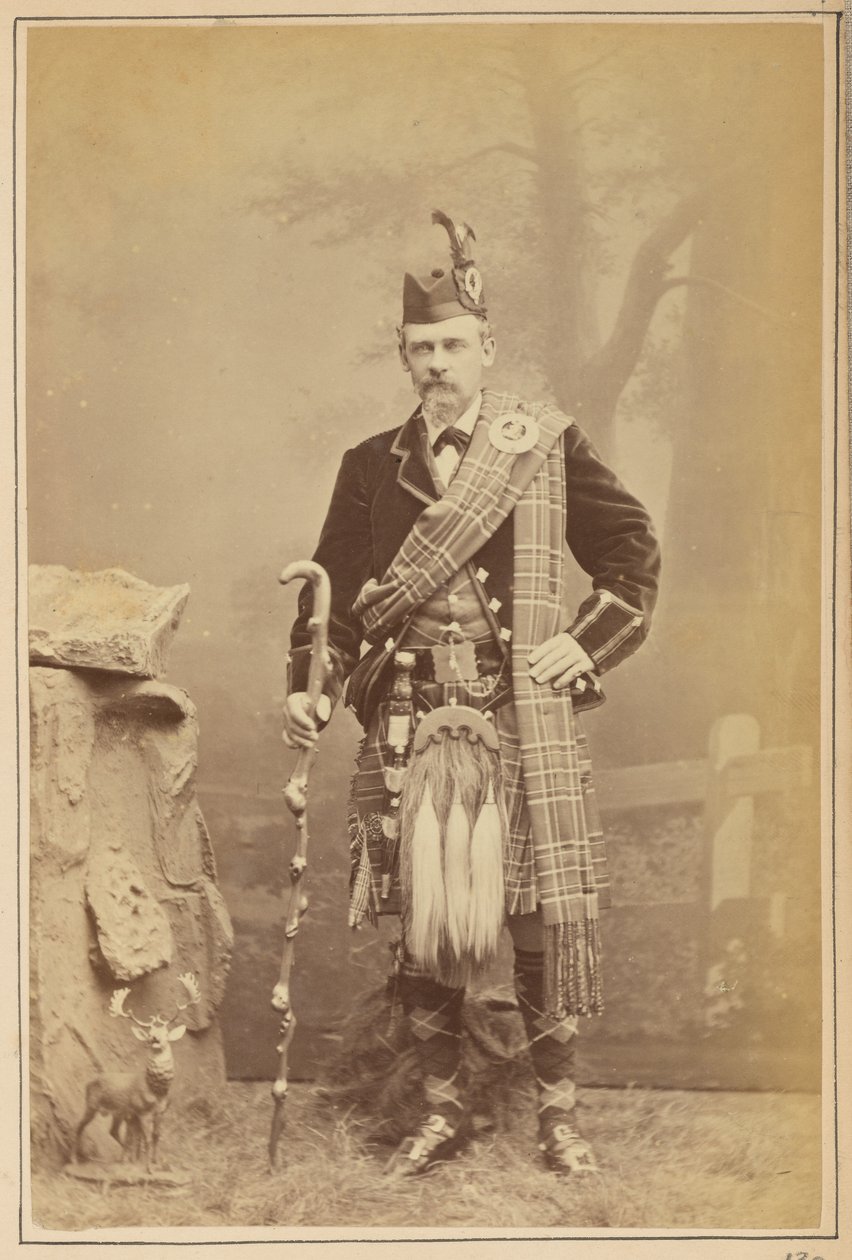 Portrett av en mann i skotsk drakt av Carleton Watkins