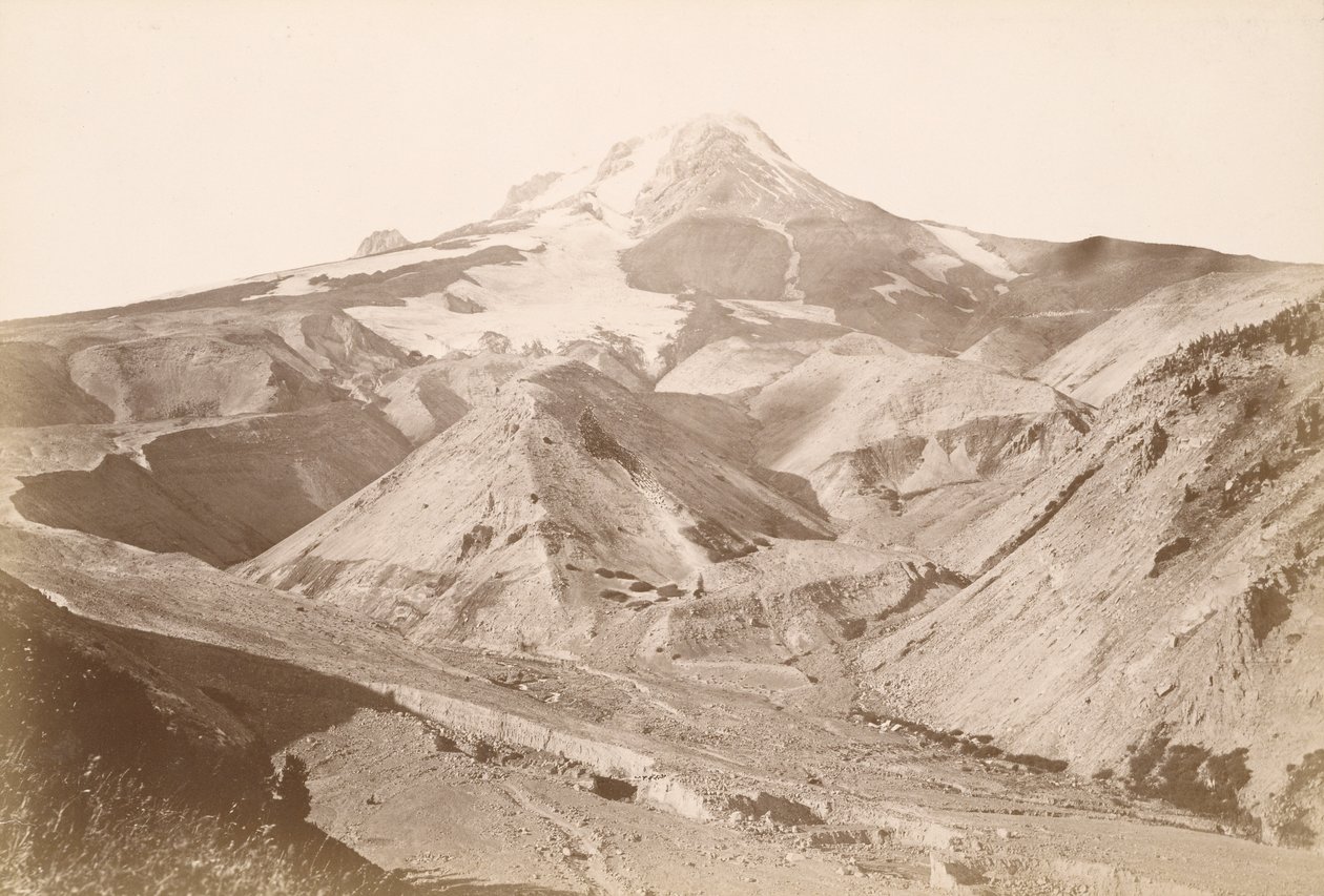 [Toppen av Mount Hood, Oregon] av Carleton Watkins